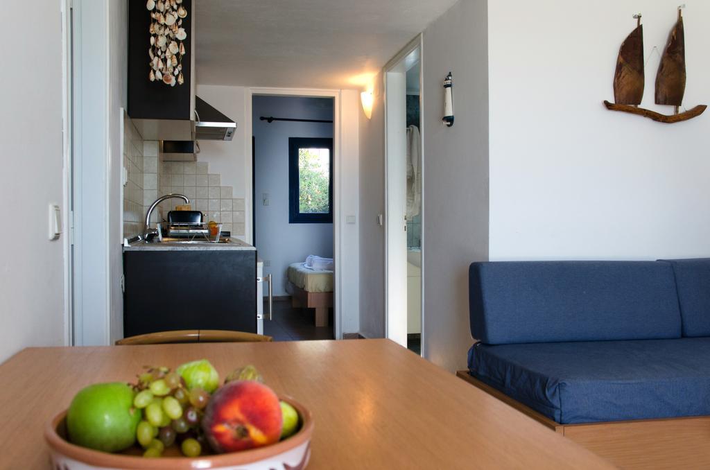 Yialos Studios-Apartments Makrýgialos Buitenkant foto