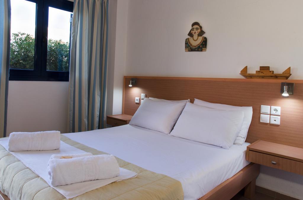 Yialos Studios-Apartments Makrýgialos Buitenkant foto