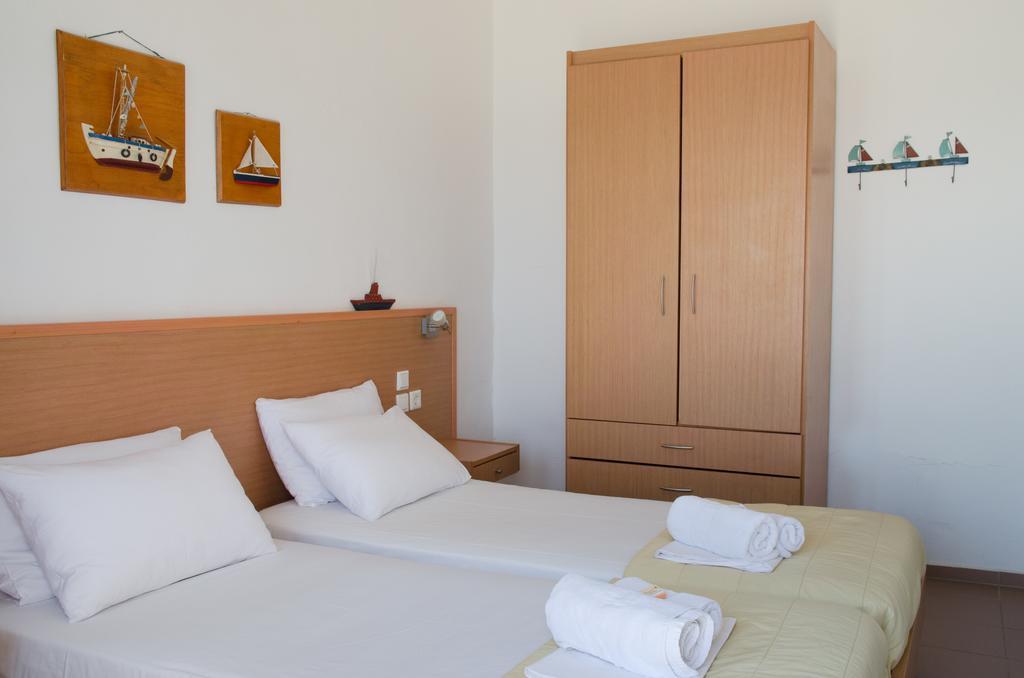 Yialos Studios-Apartments Makrýgialos Buitenkant foto