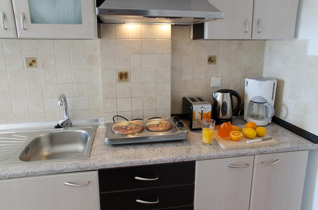 Yialos Studios-Apartments Makrýgialos Buitenkant foto